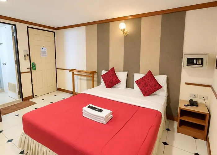 Terra Sukhumvit22 3* 曼谷