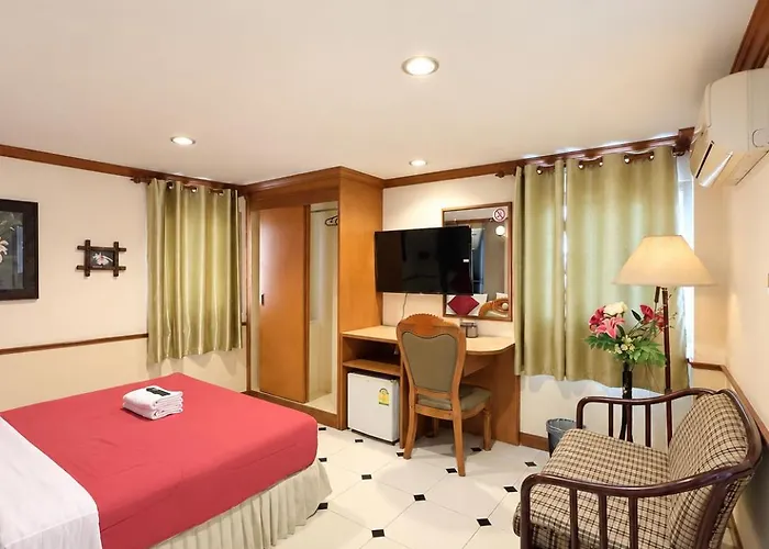 酒店 Terra Sukhumvit22 3*
